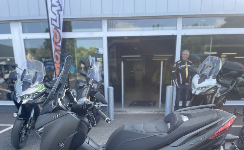 YAMAHA XMAX 125 TECH MAX 1