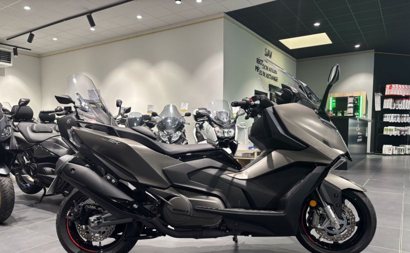 KYMCO AK 550 5