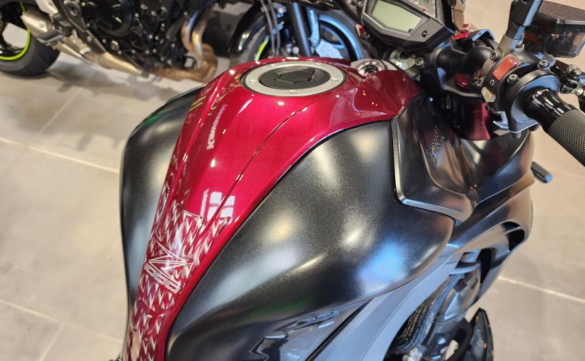 KAWASAKI Z 1000 15