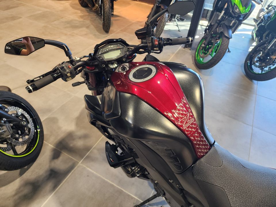 KAWASAKI Z 1000 35