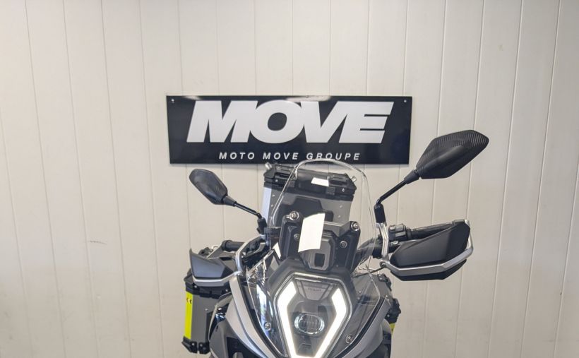 QJ MOTOR SRT 600 SX Touring 2