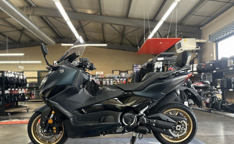 YAMAHA XP T-MAX 560 TECH MAX 10