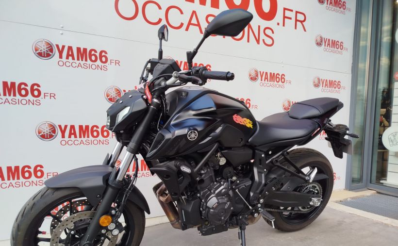 YAMAHA MT-07 (47.5CV) 4