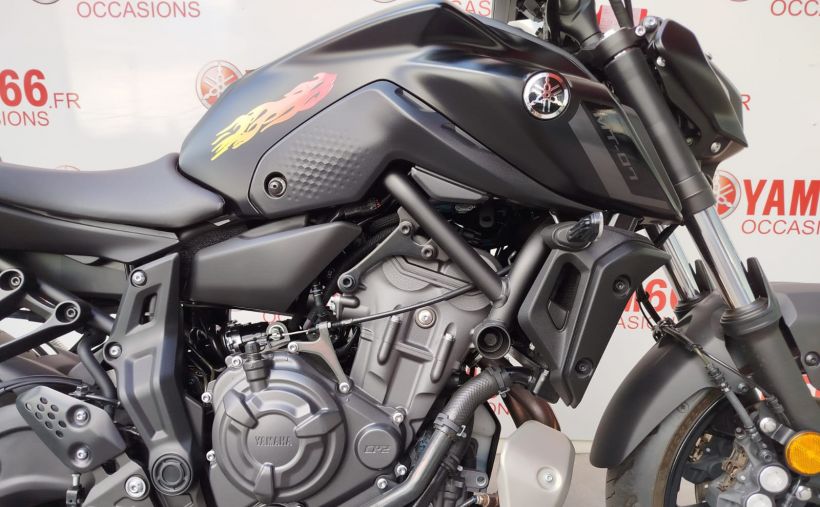 YAMAHA MT-07 (47.5CV) 11