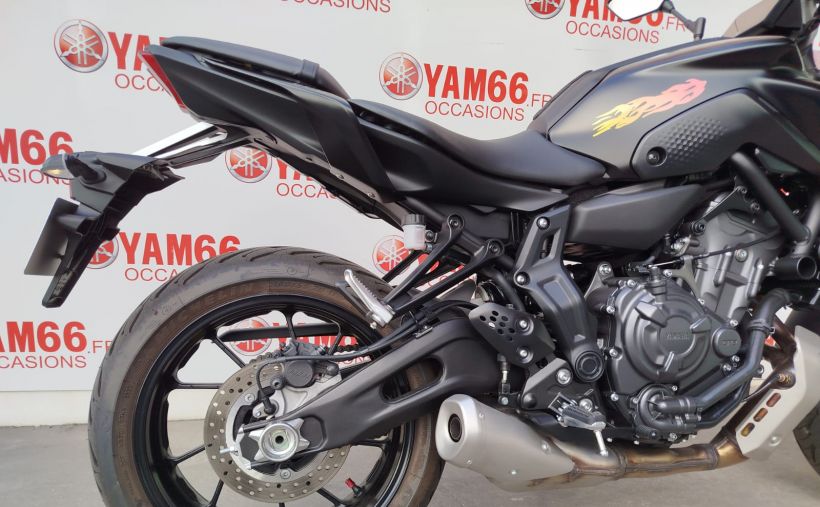 YAMAHA MT-07 (47.5CV) 12