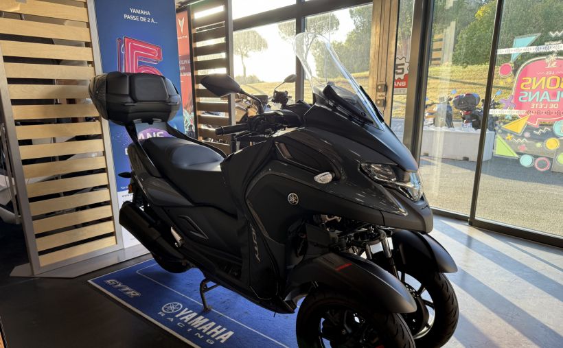 YAMAHA TRICITY 300 4
