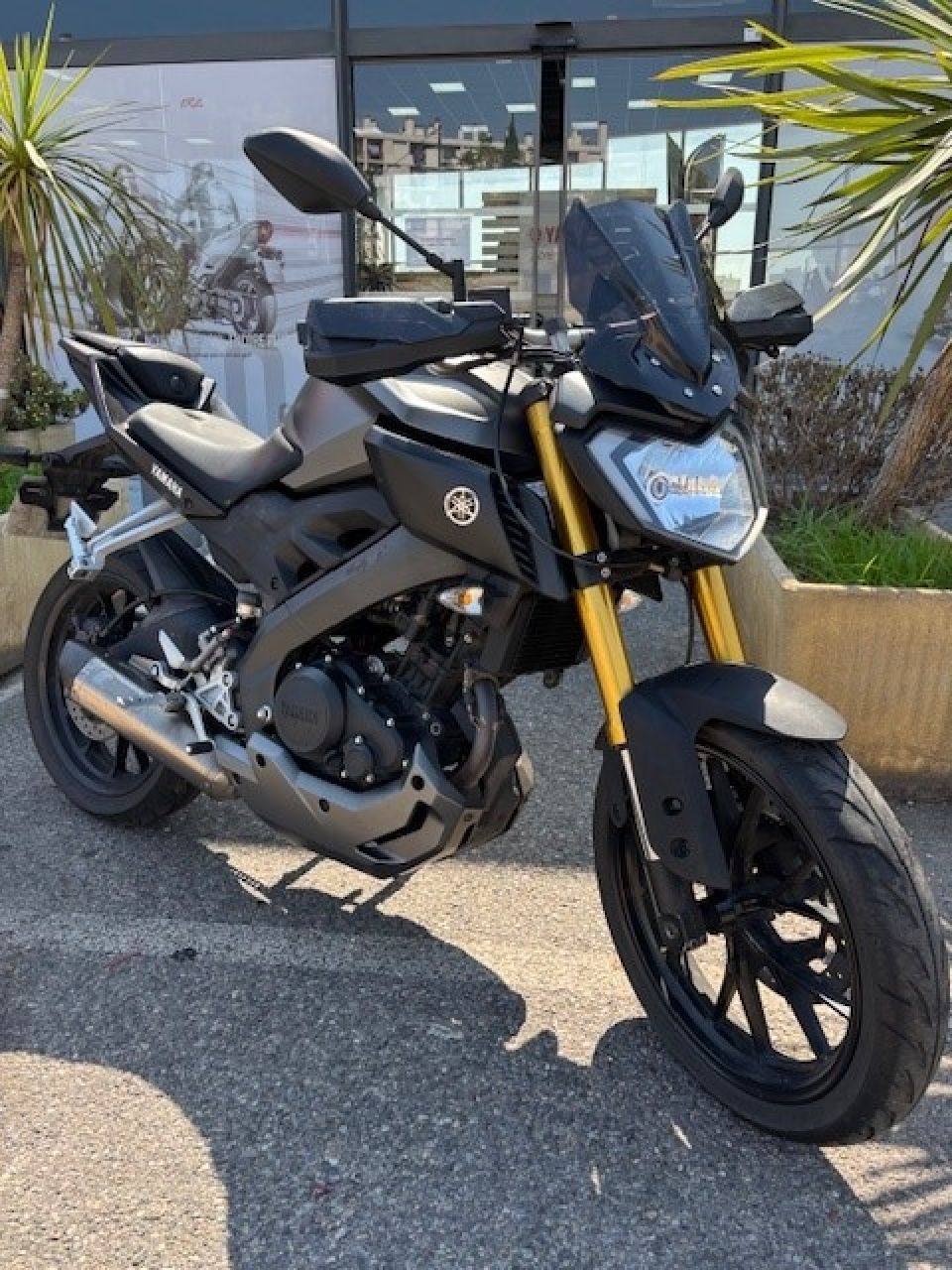 YAMAHA MT-125 0