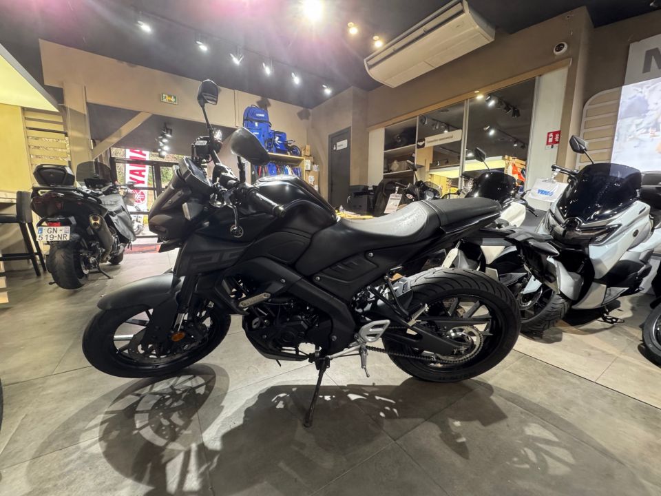 YAMAHA MT-125 ABS 3