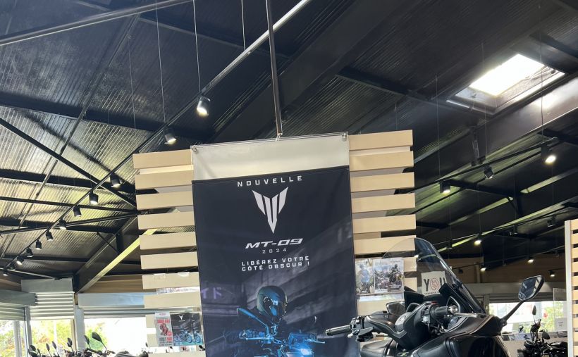 YAMAHA XP T-MAX 560 TECH MAX 4