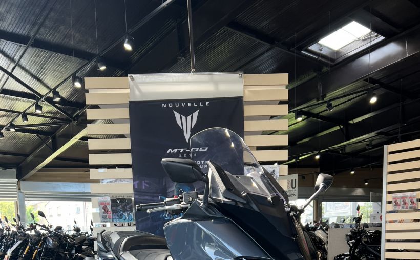 YAMAHA XP T-MAX 560 TECH MAX 3