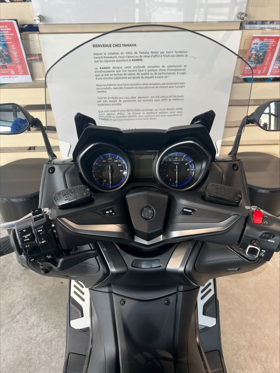 YAMAHA XP T-MAX 560 TECH MAX 7