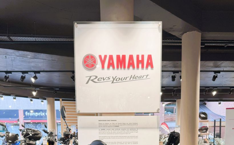 YAMAHA MT-09  Y-AMT 5