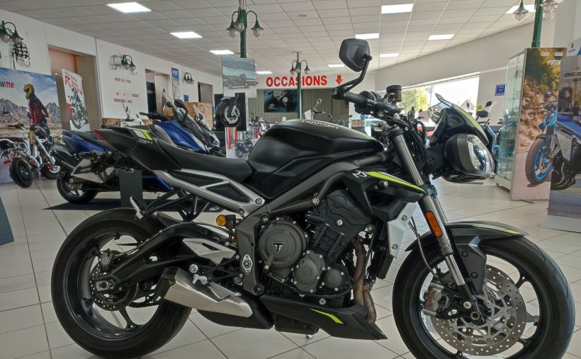 TRIUMPH STREET TRIPLE 765 RS 3