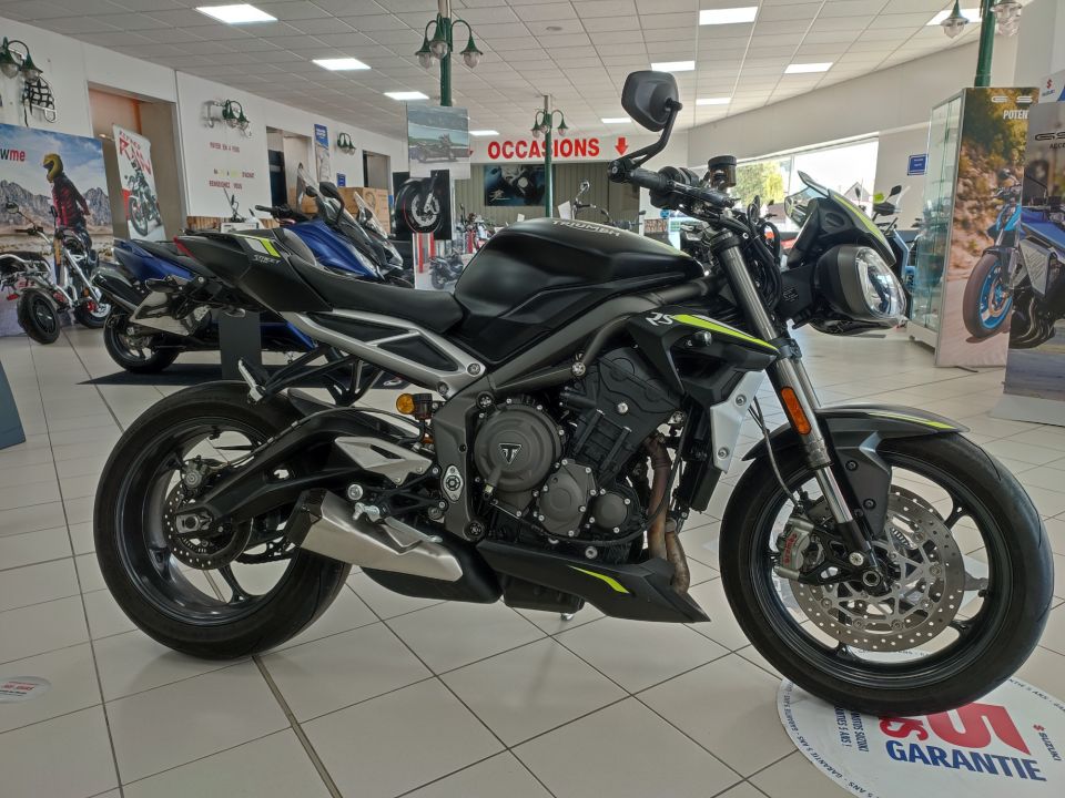 TRIUMPH STREET TRIPLE 765 RS 36