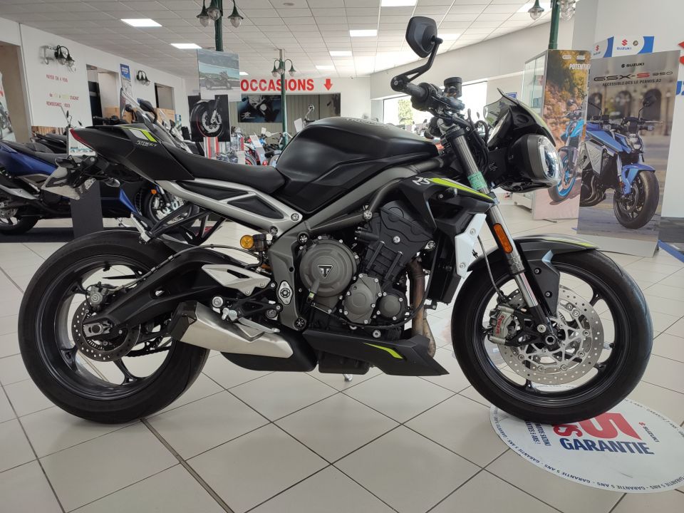 TRIUMPH STREET TRIPLE 765 RS 48