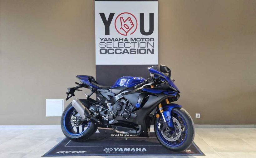 YAMAHA YZF 1000 R1 0