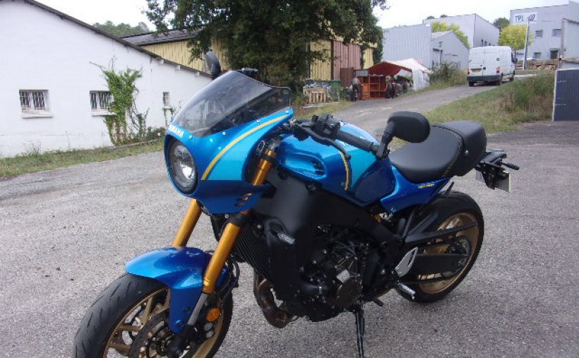 YAMAHA XSR 900 2