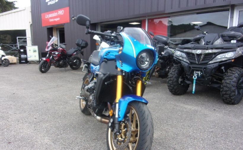 YAMAHA XSR 900 1