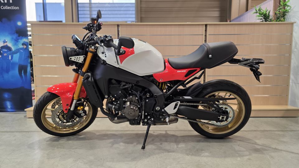 YAMAHA XSR 900 3