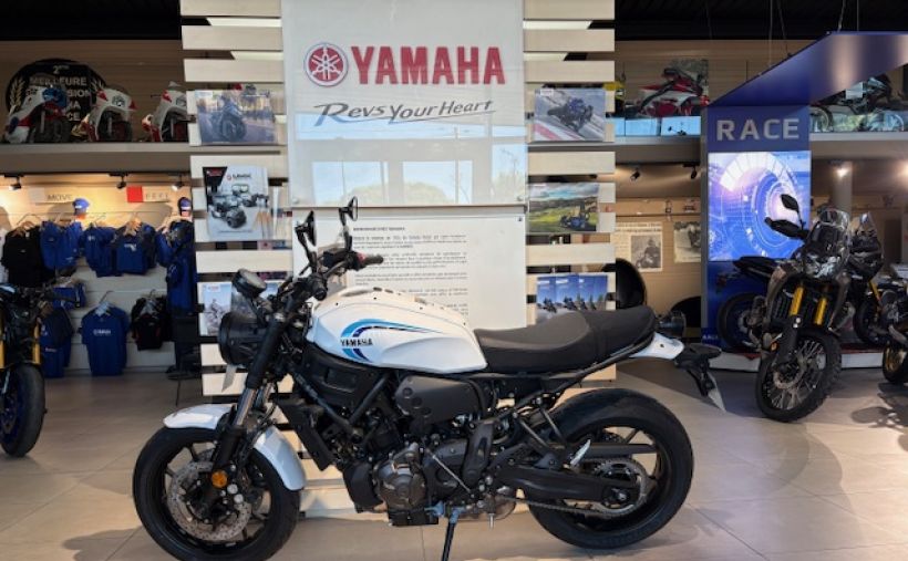 YAMAHA DESTOCKAGE XSR 700 35KW HISTORIC WHITE 123€*/MOIS 1800€ DE REMISE !! 4