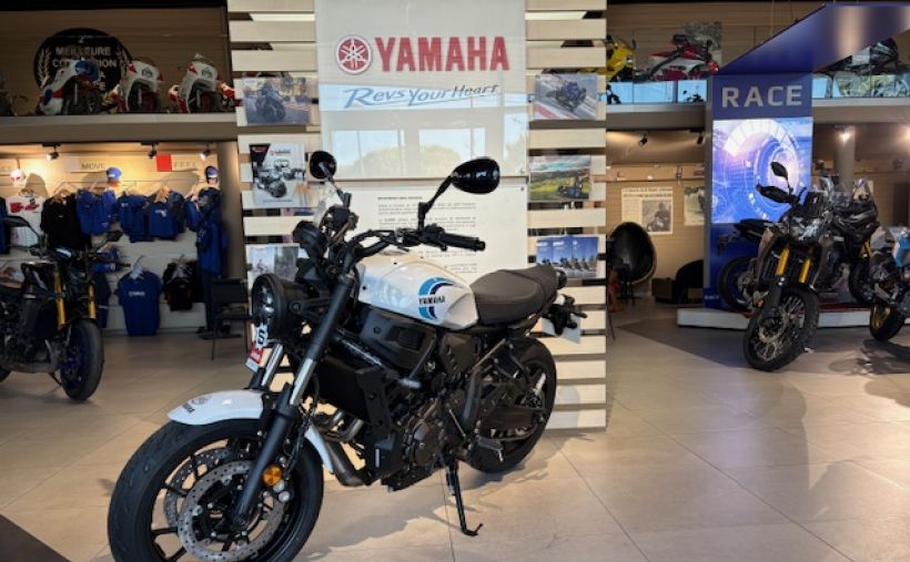 YAMAHA DESTOCKAGE XSR 700 35KW HISTORIC WHITE 123€*/MOIS 1800€ DE REMISE !! 3