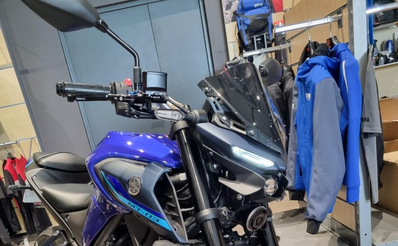 YAMAHA MT-03 1