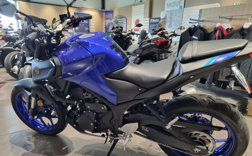 YAMAHA MT-03 3
