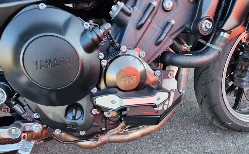 YAMAHA MT-09 10