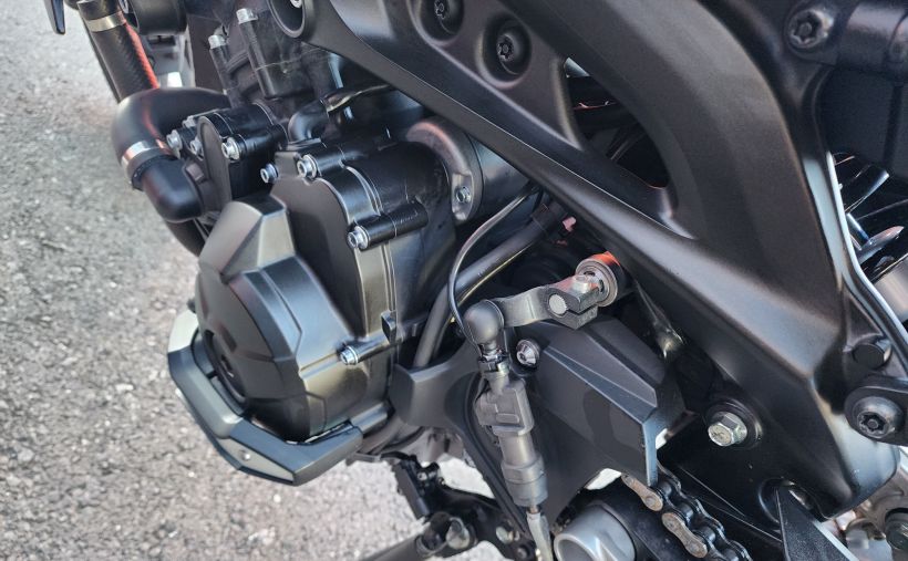 YAMAHA MT-09 30