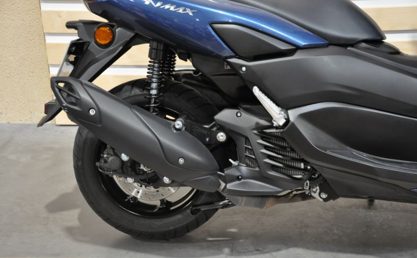 YAMAHA NMAX 125 8