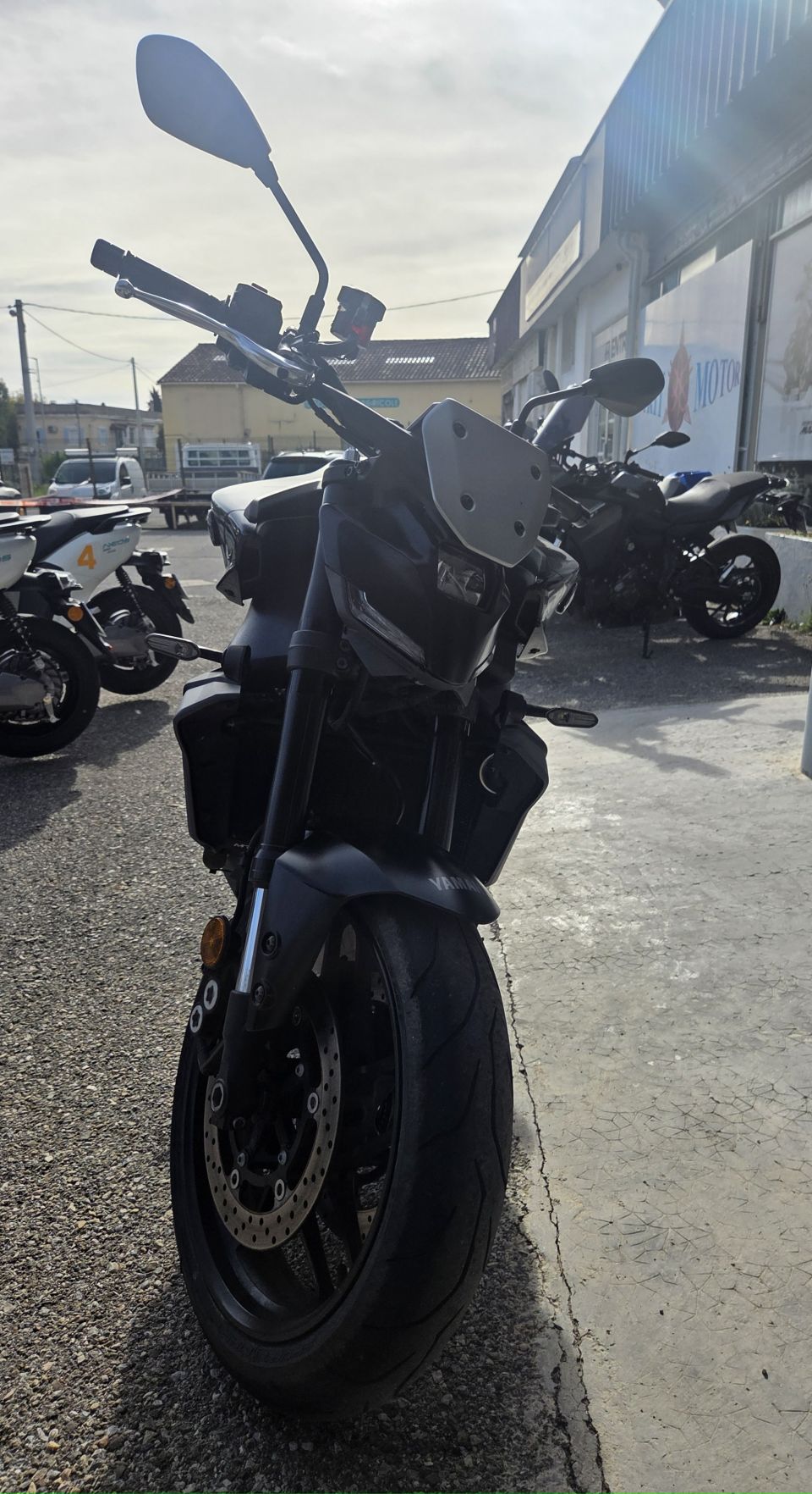 YAMAHA MT-09  Y-AMT 2
