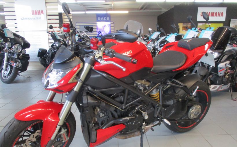 DUCATI 1098 STREET FIGHTER 1