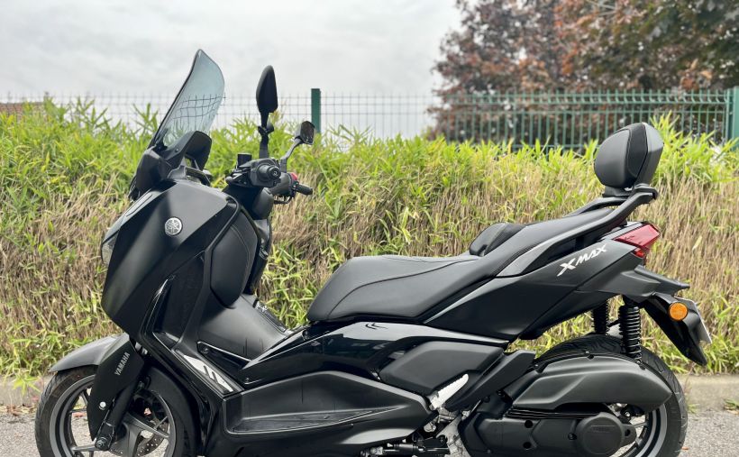 YAMAHA XMAX 125 TECH MAX 10
