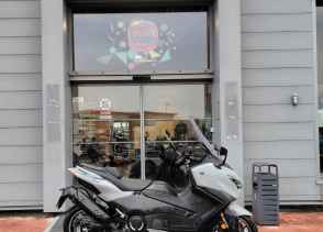 YAMAHA XP T-MAX 560 TECH MAX - 2025