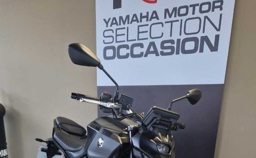 YAMAHA MT-07 Y-AMT 1