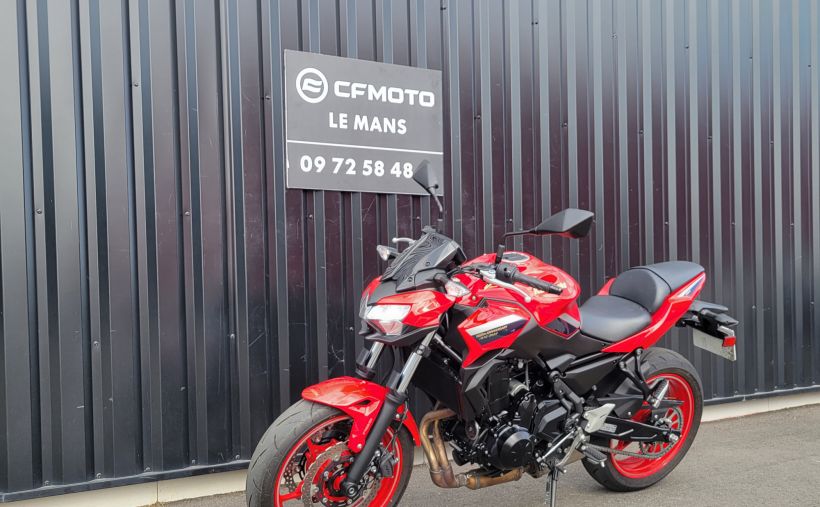 KAWASAKI Z 650 (47.5CV) 2
