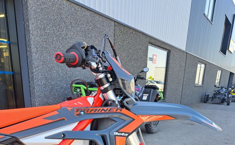 BETA XTRAINER 300 2