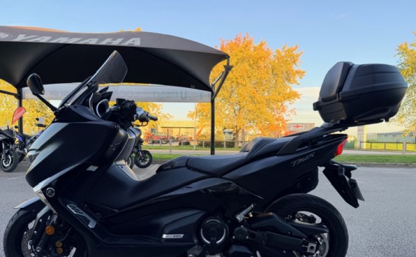 YAMAHA XP T-MAX 530 DX 3