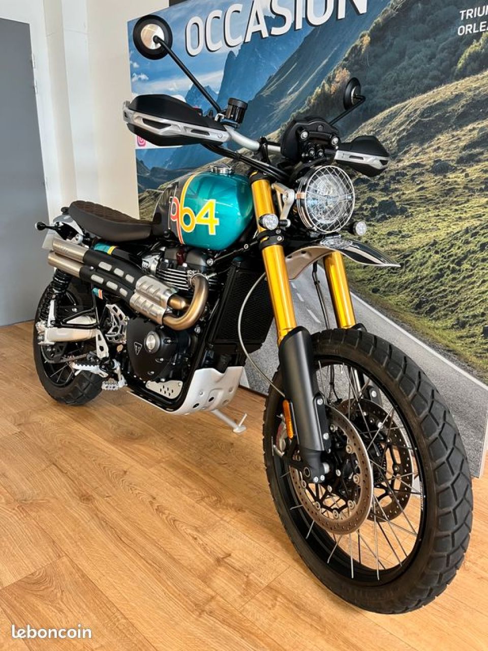 TRIUMPH SCRAMBLER 1200 XE 8