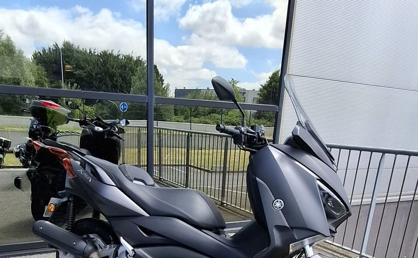 YAMAHA XMAX 125 0
