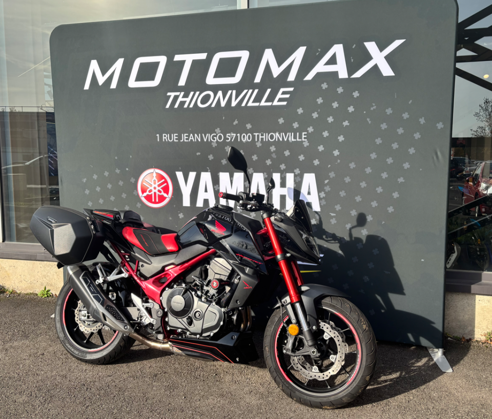 HONDA CB 750 HORNET 2