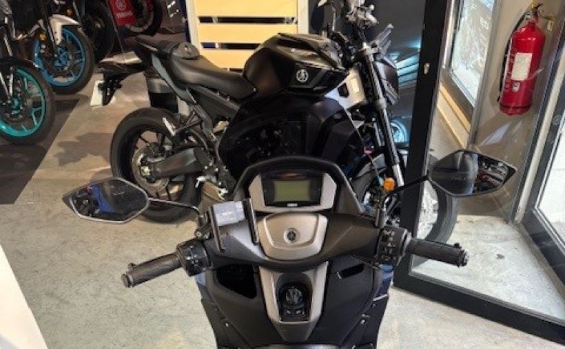 YAMAHA NMAX 125 3