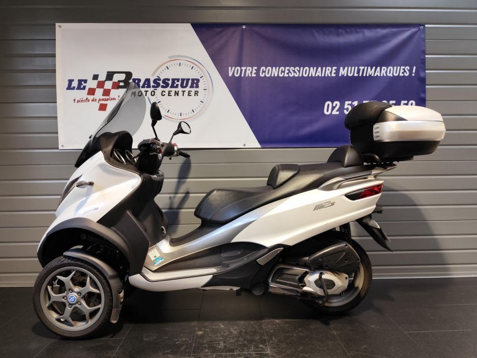 PIAGGIO MP3 300 LT 6