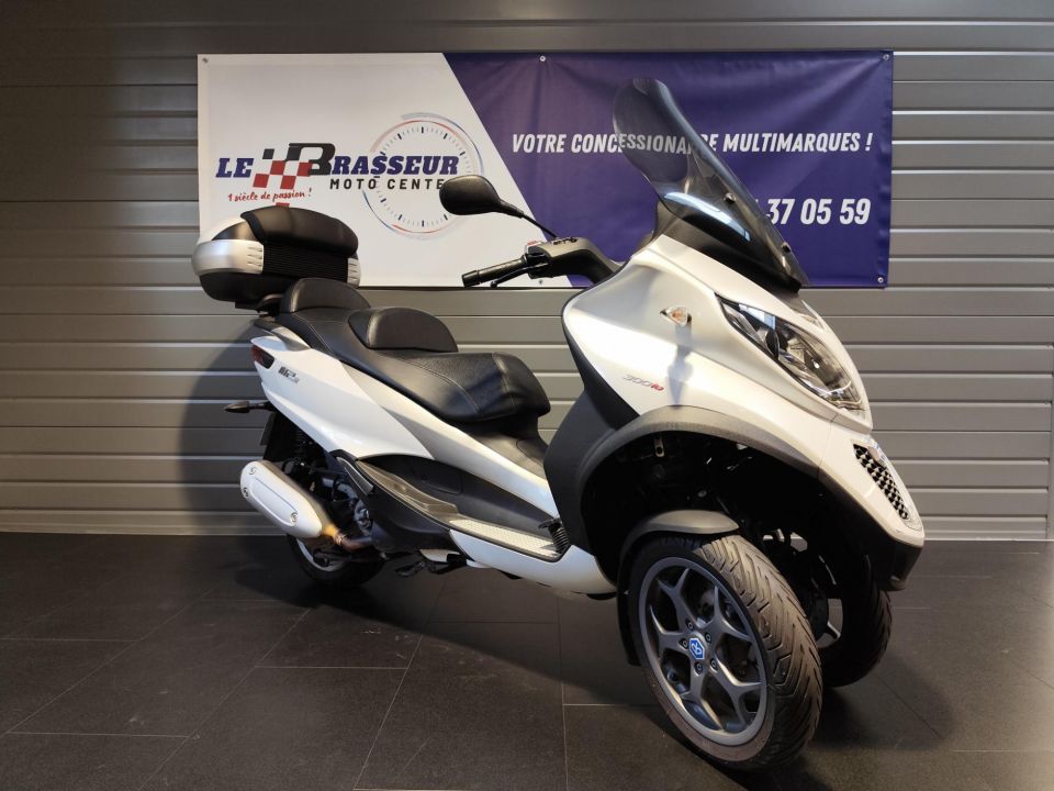 PIAGGIO MP3 300 LT 18