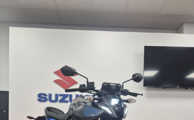 SUZUKI GSX-8S A2 0