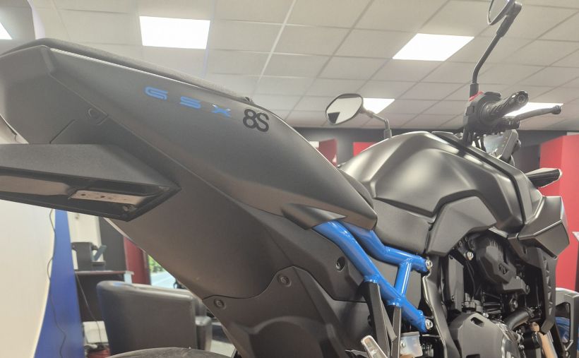 SUZUKI GSX-8S A2 2
