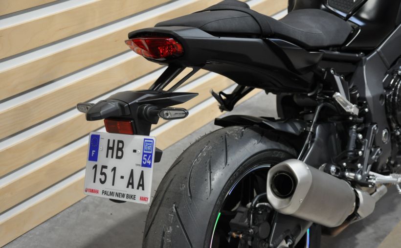 YAMAHA MT-10 5