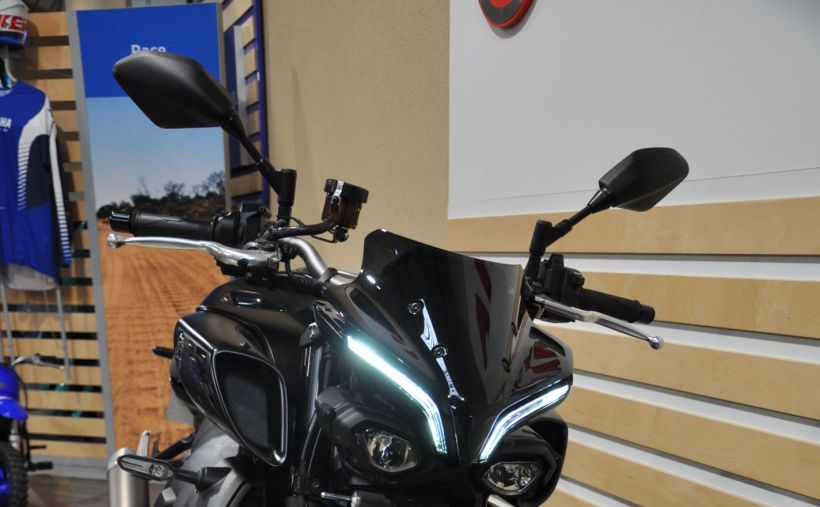 YAMAHA MT-10 8