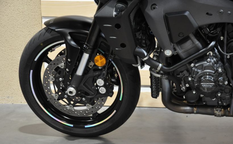 YAMAHA MT-10 12
