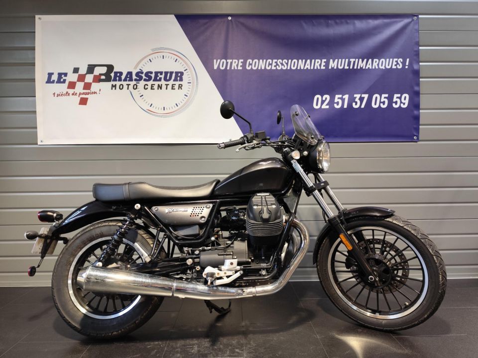 MOTO GUZZI V9 ROAMER 0